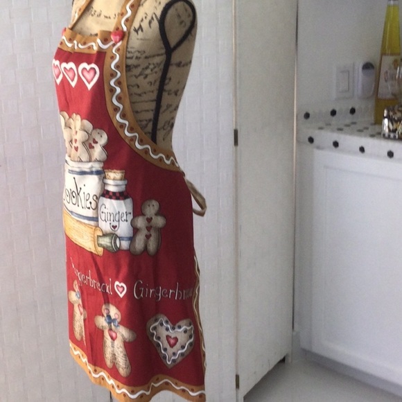 Red Gingerbread Apron with Heart Details NWOT. #520 - Picture 2 of 5